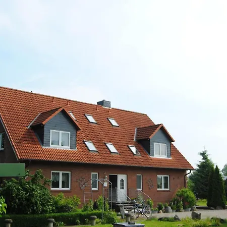 In Beliebtem Gaestehaus Mit Fahrradverleih By Interhome Apartamento Windeby